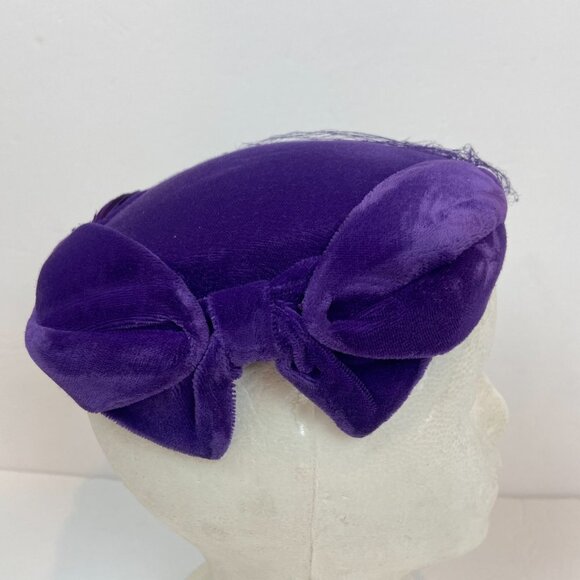 Vintage Purple Hat Velvet main image 2